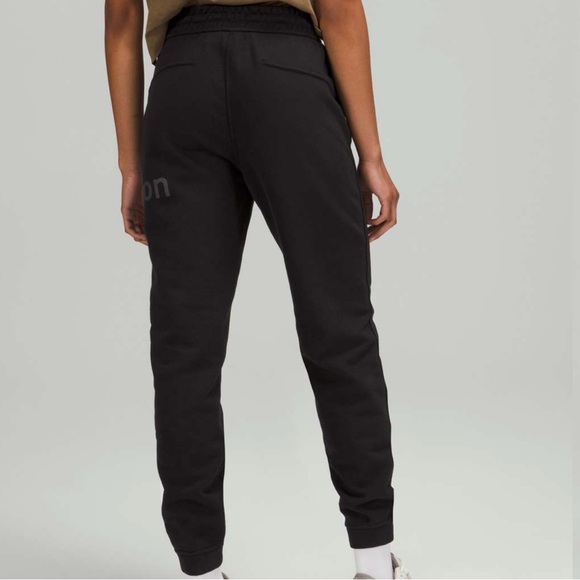Lululemon Athletica Loungeful High-Rise Joggers - Picture 7 of 7